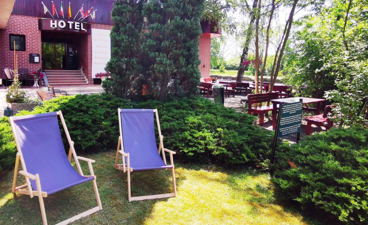 Hotel Ludmila Melnik Exterior photo